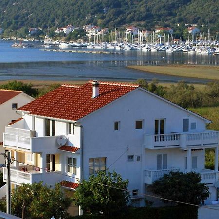 Apartmani Franciska Rab Town Luaran gambar