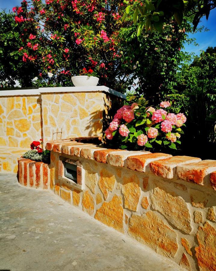 Apartmani Franciska Rab Town Luaran gambar