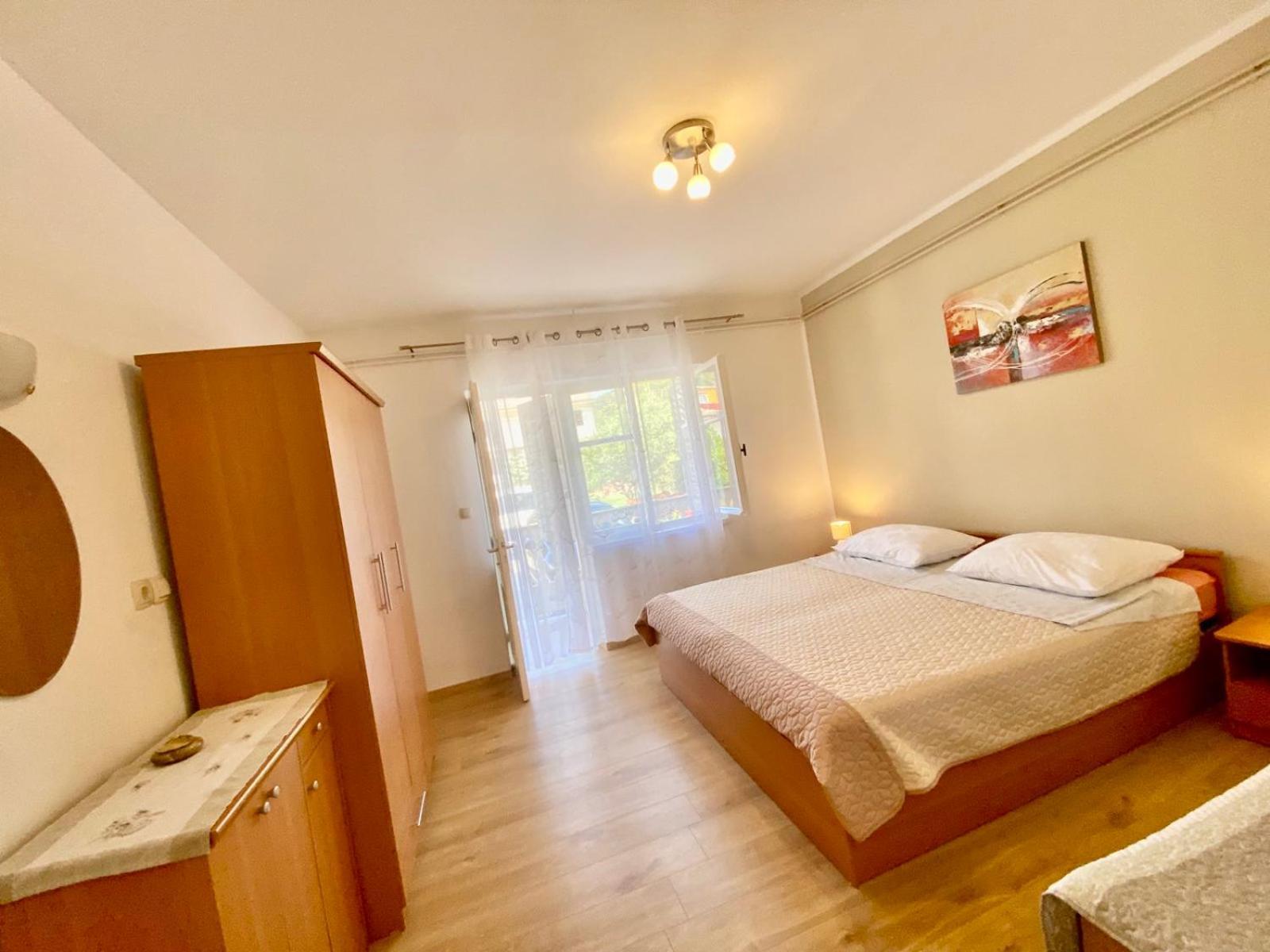 Apartmani Franciska Rab Town Luaran gambar