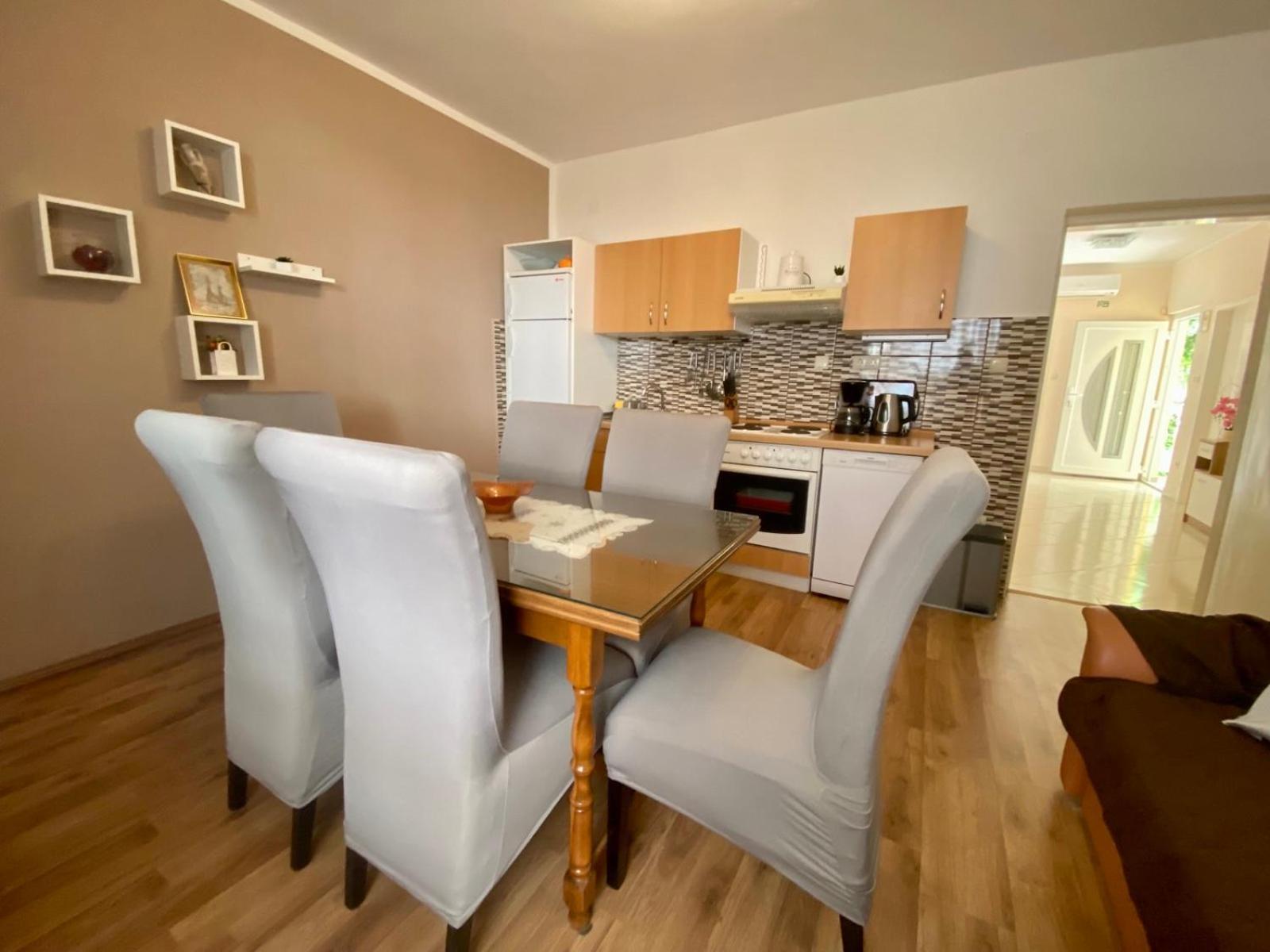 Apartmani Franciska Rab Town Luaran gambar
