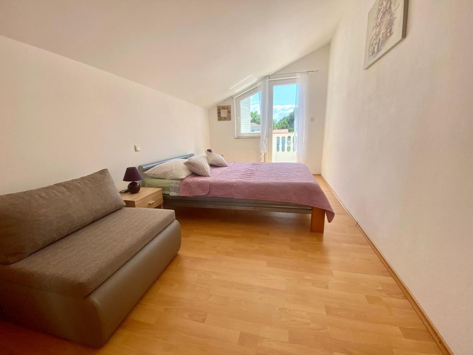 Apartmani Franciska Rab Town Luaran gambar