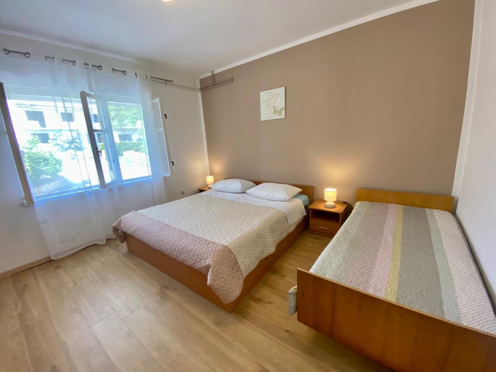 Apartmani Franciska Rab Town Luaran gambar