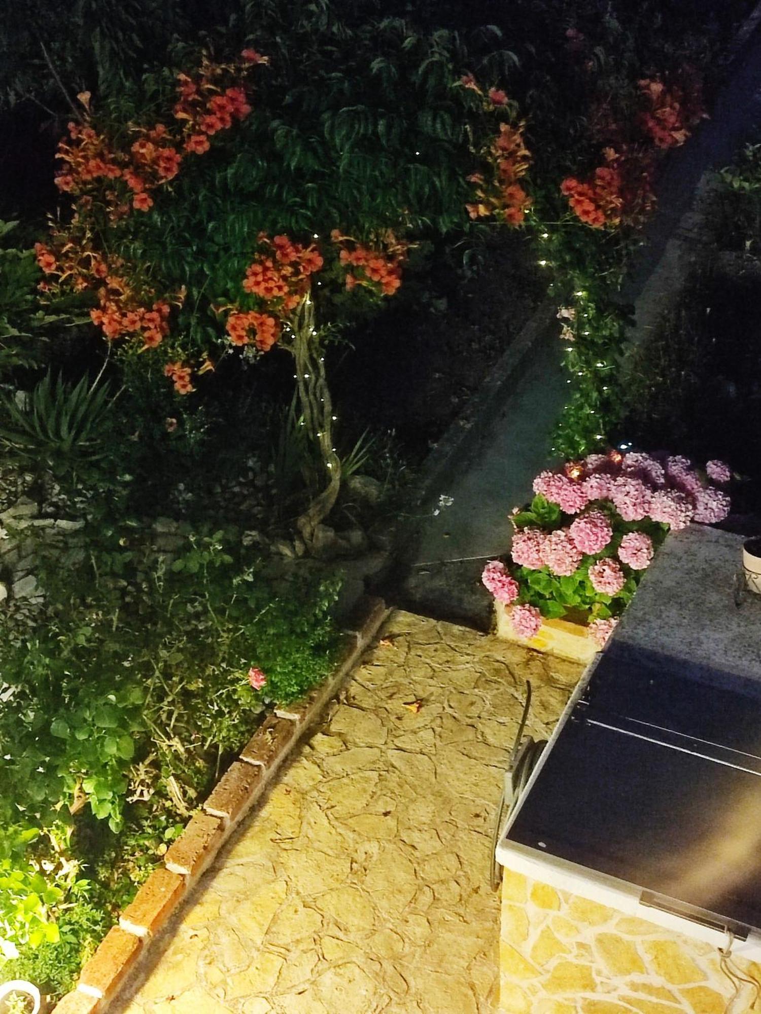 Apartmani Franciska Rab Town Luaran gambar