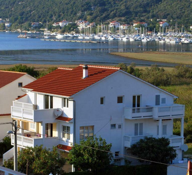 Apartmani Franciska Rab Town Luaran gambar