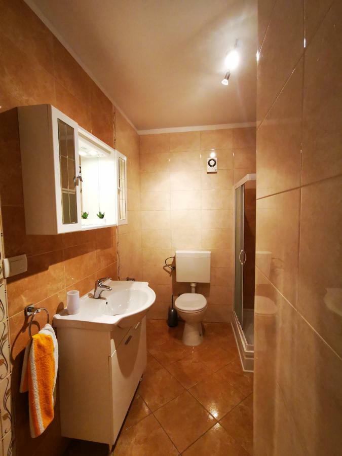 Apartmani Franciska Rab Town Luaran gambar