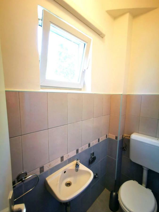 Apartmani Franciska Rab Town Luaran gambar