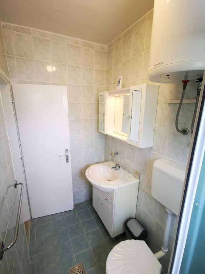 Apartmani Franciska Rab Town Luaran gambar