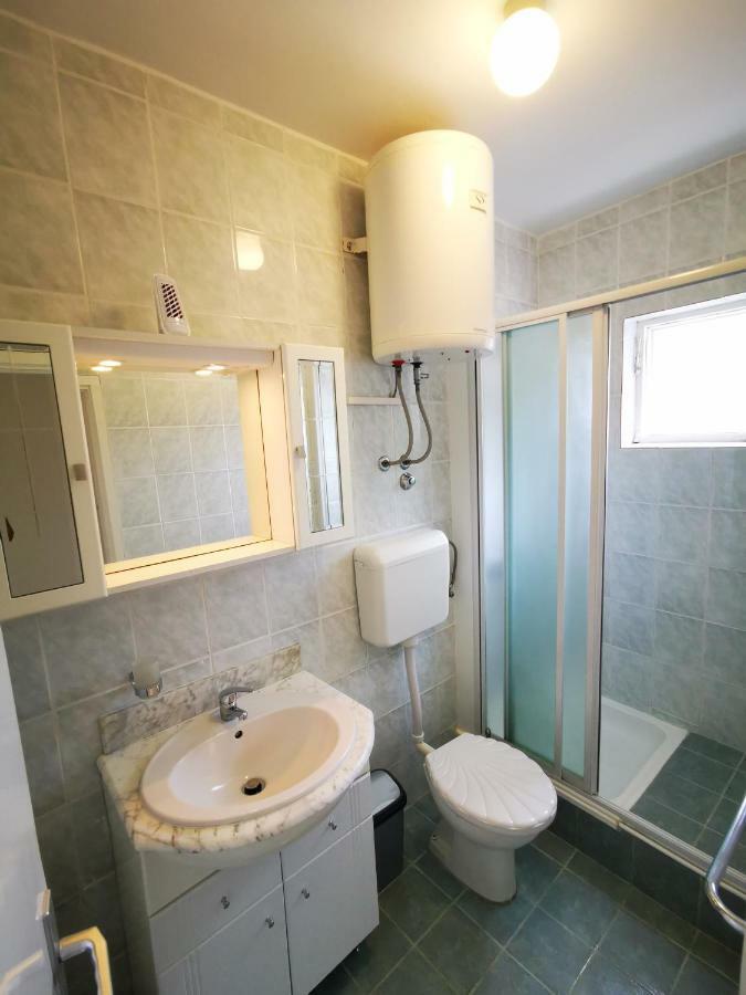 Apartmani Franciska Rab Town Luaran gambar